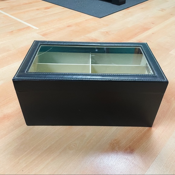 Home | Black 2 Level 12 Sunglasses or Glasses Display Case Storage with Lock - Picture 4 of 10